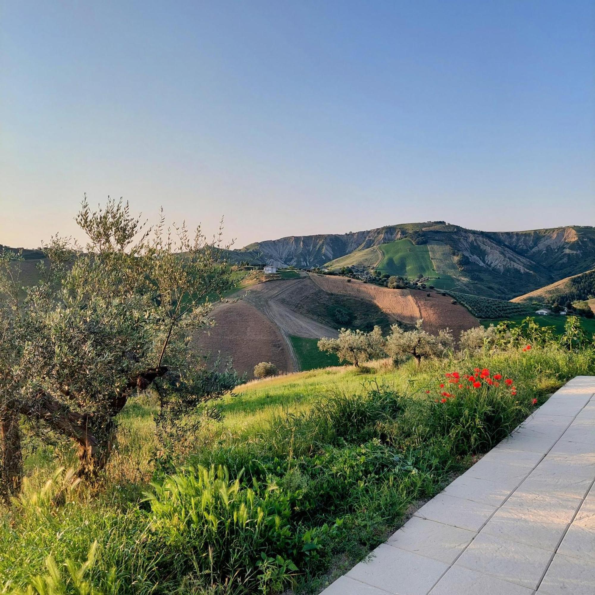 Villa Ferranti Abruzzo Montefino Buitenkant foto